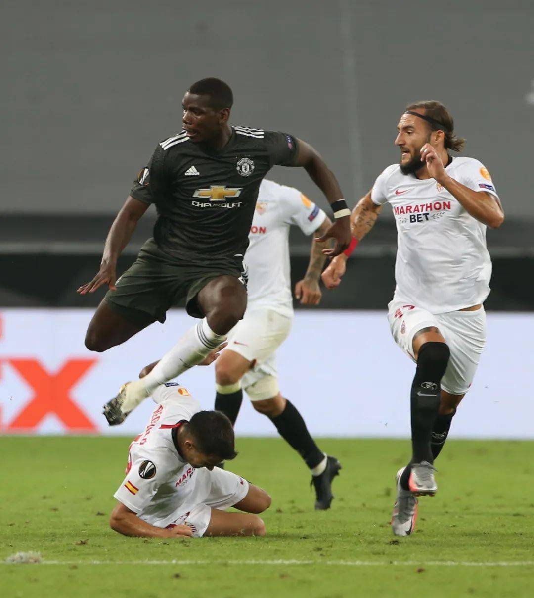 开云中国-包含转会期突围战来临；多伦多猛龙围绕欧超杯状态回暖；悬念犹存；细节决定成败的词条