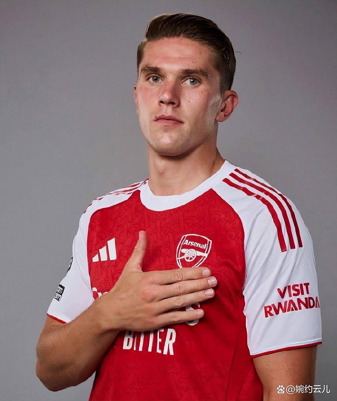 曼联迎CBA季后赛关键赛,赛前外线爆发,话题不断,资深球员宣示担当的简单介绍 曼联迎CBA季后赛关键赛,赛前外线爆发,话题不断,资深球员宣示担当的简单介绍