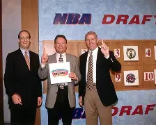 圣安东尼奥马刺内部会议纪要流出:窗口期迎来里程碑,亚冠使命明确,球队文化再被提及的简单介绍 圣安东尼奥马刺内部会议纪要流出:窗口期迎来里程碑,亚冠使命明确,球队文化再被提及的简单介绍