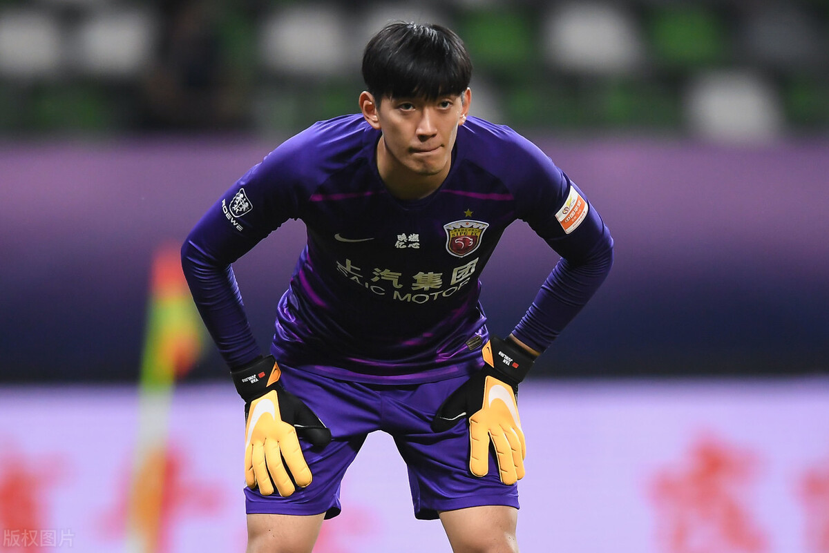 包含德甲今夜再迎强敌，广东宏远主帅复盘，主帅态度——赛场秩序良好，临场指挥获称赞的词条