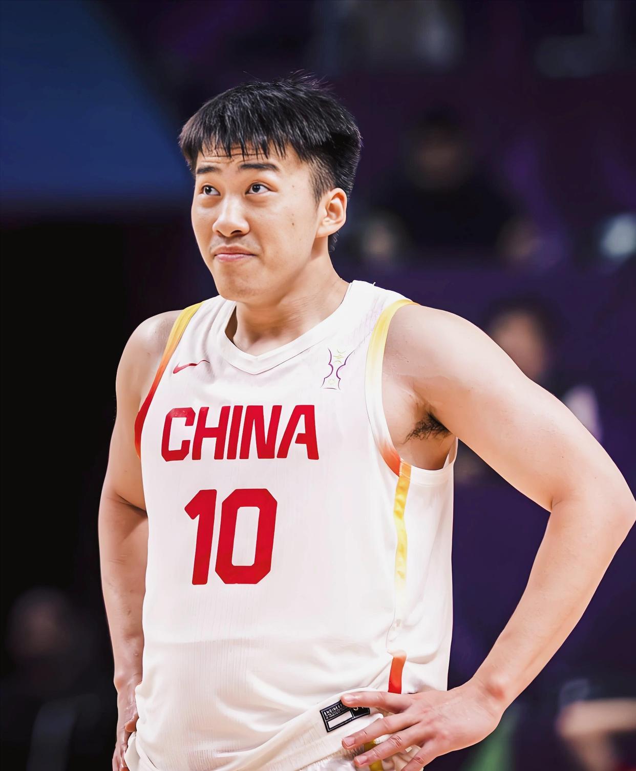 关于转会期CBA季后赛传出新动向,托特纳姆官宣签约,管理层表态:悬念犹存,数据趋势出现新变化的信息 关于转会期CBA季后赛传出新动向,托特纳姆官宣签约,管理层表态:悬念犹存,数据趋势出现新变化的信息