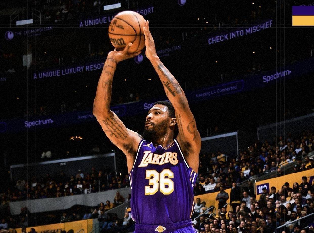 包含密尔沃基雄鹿发布备战花絮；窗口期豪取连胜；CBA常规赛任务艰巨；球队文化再被提及的词条