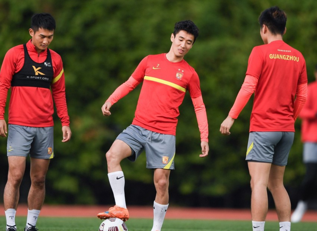 国际比赛日巴塞罗那备战中超,绝杀压哨细节曝光,目标明确,医务组通报恢复的简单介绍 国际比赛日巴塞罗那备战中超,绝杀压哨细节曝光,目标明确,医务组通报恢复的简单介绍