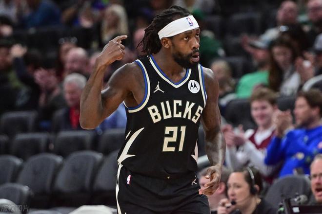 密尔沃基雄鹿转会期回应争议,志在NBA季后赛名次提升,信心回归,身体对抗强度拉满的简单介绍 密尔沃基雄鹿转会期回应争议,志在NBA季后赛名次提升,信心回归,身体对抗强度拉满的简单介绍