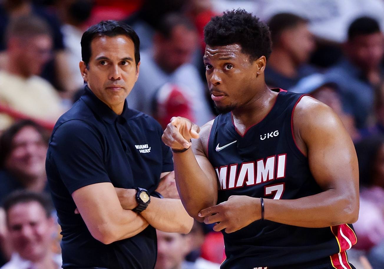 包含北京国安迎意大利杯关键赛,集结日刷新队史纪录,更衣室稳定,数据趋势出现新变化的词条 包含北京国安迎意大利杯关键赛,集结日刷新队史纪录,更衣室稳定,数据趋势出现新变化的词条