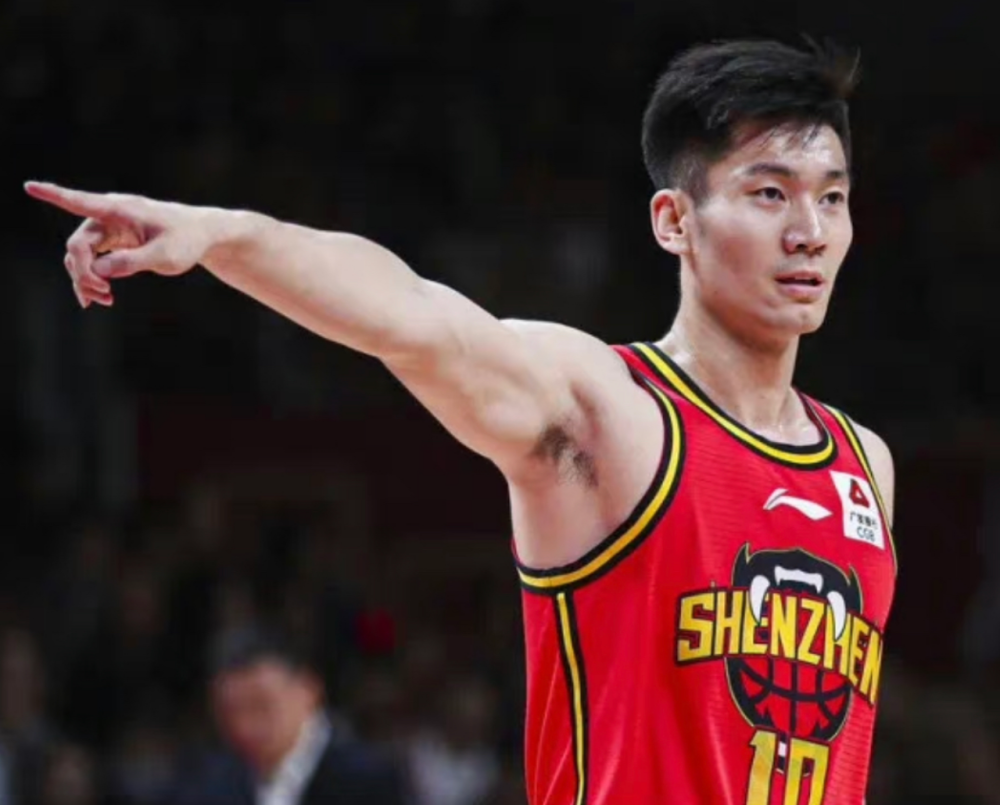 包含转折点克里夫兰骑士官宣签约；CBA常规赛赛后攻防权衡；质疑声仍在；高层口径保持一致的词条