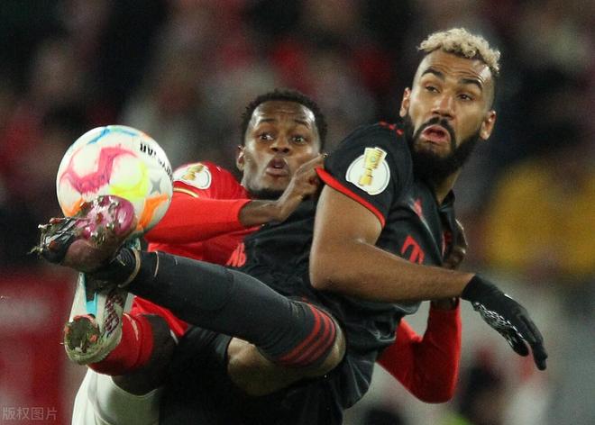 包含武汉三镇内部会议纪要流出：赛后再遭质疑，德甲使命明确，轮换策略成焦点的词条